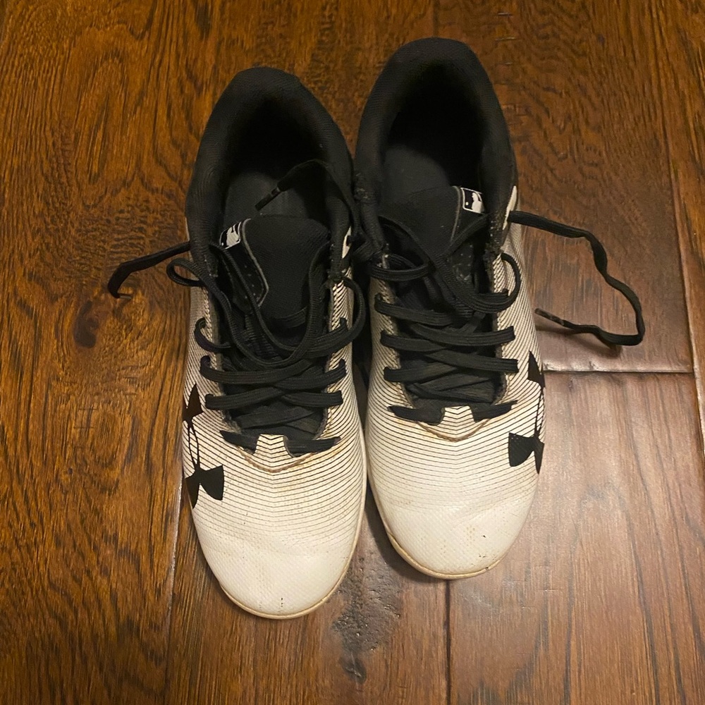 Under armour baseball cleats
